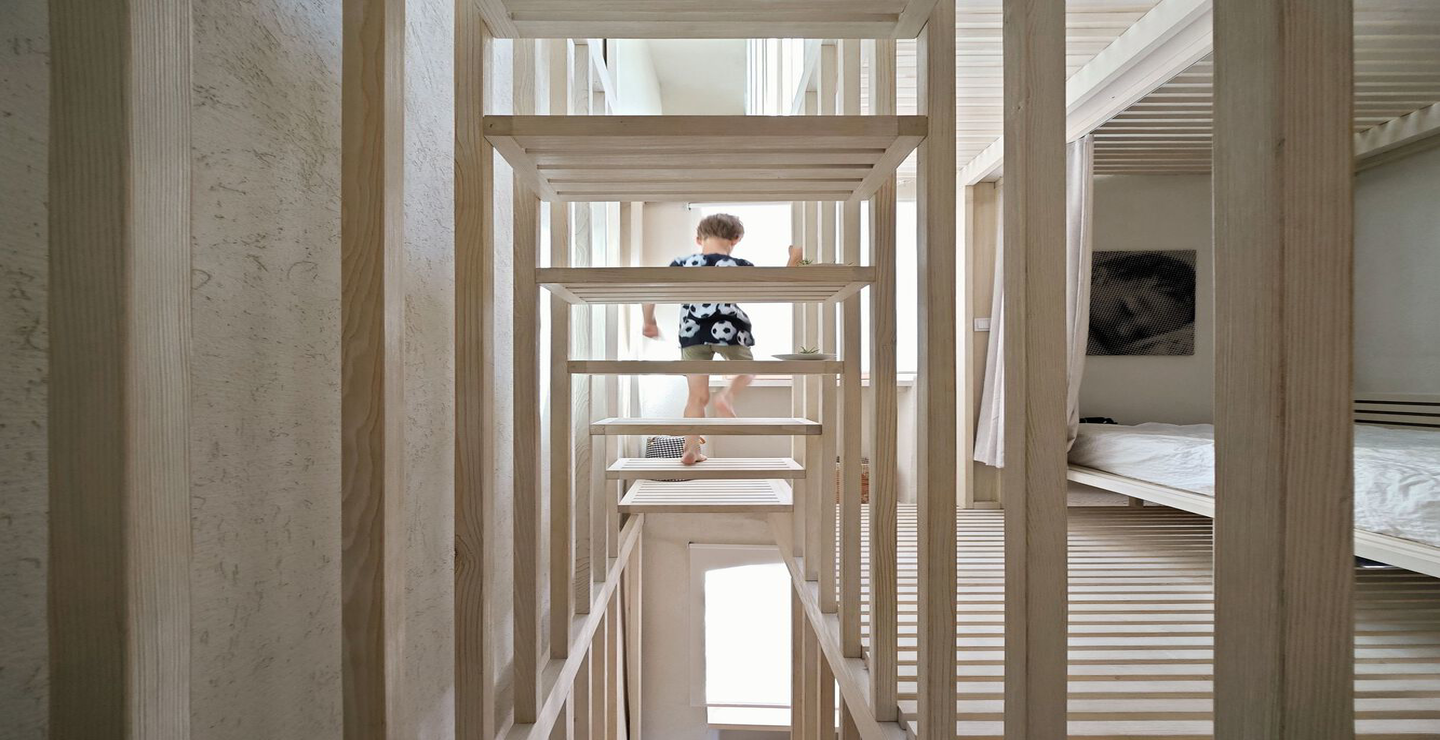خانه فانوس در جزیره کرس: طراحی توسط OFIS Architects