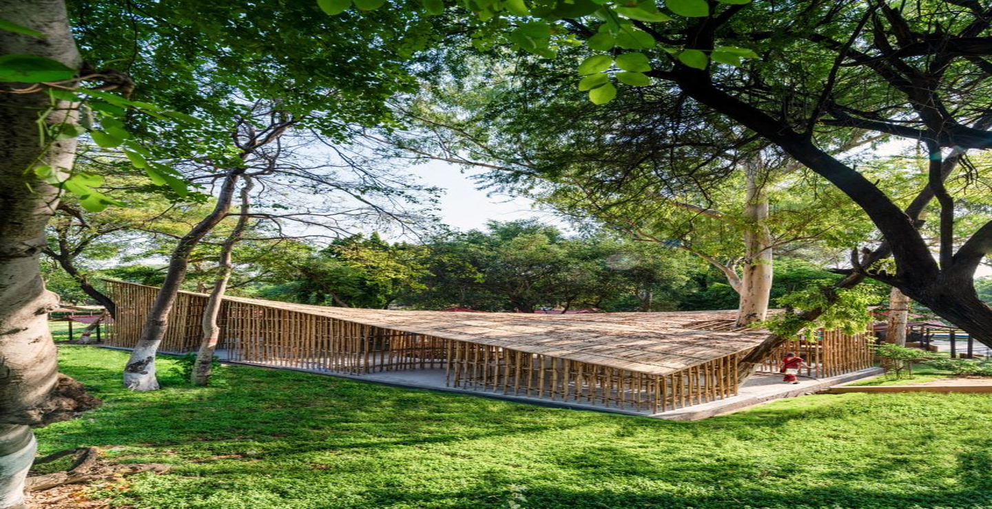 غرفه بامبو توسط AtArchitecture اشاره به بافندگی و ساخت و ساز سنتی هند 