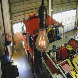 قدیمی ترین لامپ روشن جهان: 124 سال دوام می آورد! 