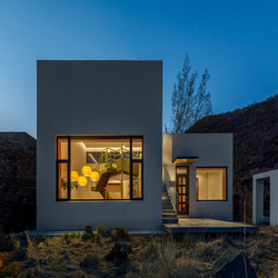 جلوه های زیبا : خانه ای شاعرانه و متفاوت