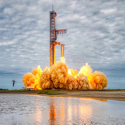 صدای پرتاب موشک های عظیم: استارشیپ اسپیس ایکس در مقایسه با Saturn V 