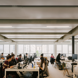 تغییر کاربری نمایشگاه خودرو سابق به دفاتر نوآورانه مالوارت