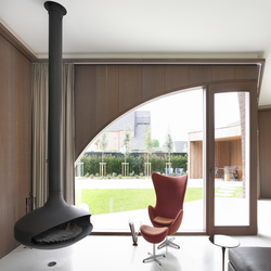 خانه ای در قلب طبیعت: معماری منحصر به فرد در حاشیه محله مسکونی 