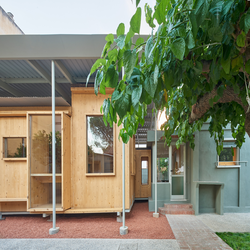 بازسازی خانه روستایی: ترکیبی از تاریخ و مدرنیته 