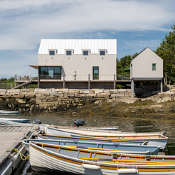 House on a Wharf: احیای تاریخی و پایداری