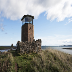 توسعه میدان موشک: طراحی جدید ساختمان Rocket Field در جزیره Lindisfarne 