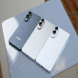 سبک ترین گوشی های 2025: رقابت اپل و سامسونگ برای خوش دستی