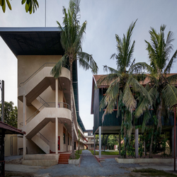 طراحی مدرسه ای نوین برای آرامش ذهن دانش آموزان کامبوجی توسط بلوم 