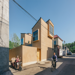 "خانه ی مادر": پناهگاهی آرام برای نسل ها