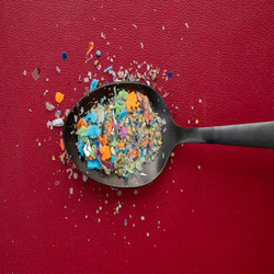 تهدید پنهان میکروپلاستیک ها برای سلامت انسان