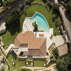 ویلا G در تپه های Pantogia: جواهری در قلب Porto Cervo 