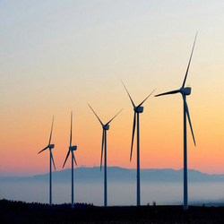 پیشرفت های نوآورانه در فناوری توربین های بادی و تاثیر آن بر انرژی تجدیدپذیر 