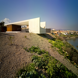 بازسازی و توسعه پارک های طبیعی: تجربه ای نوین از چشم اندازهای طبیعی 