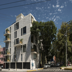 طراحی و ساخت ساختمان مسکونی در کولونیا کوندسا: نوآوری و معماری مدرن 