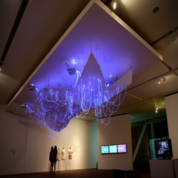 نمایش "Data Curation" در موزه هنر دانشگاه ملی سئول: تجسم حالات با تحلیل توییت ها 