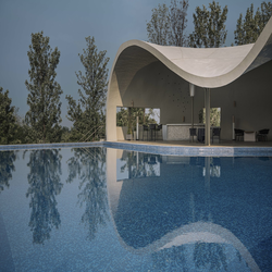  ساختمان aqua pool and spa:معماری مدرن