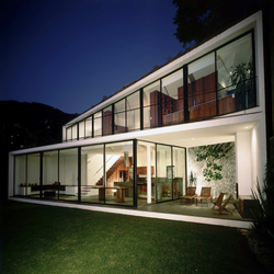 طراحی منحصر به فرد خانه ای در دل طبیعت واشنگتن 